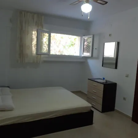 Vladimir 3* Agios Nikolaos (Chalkidiki)